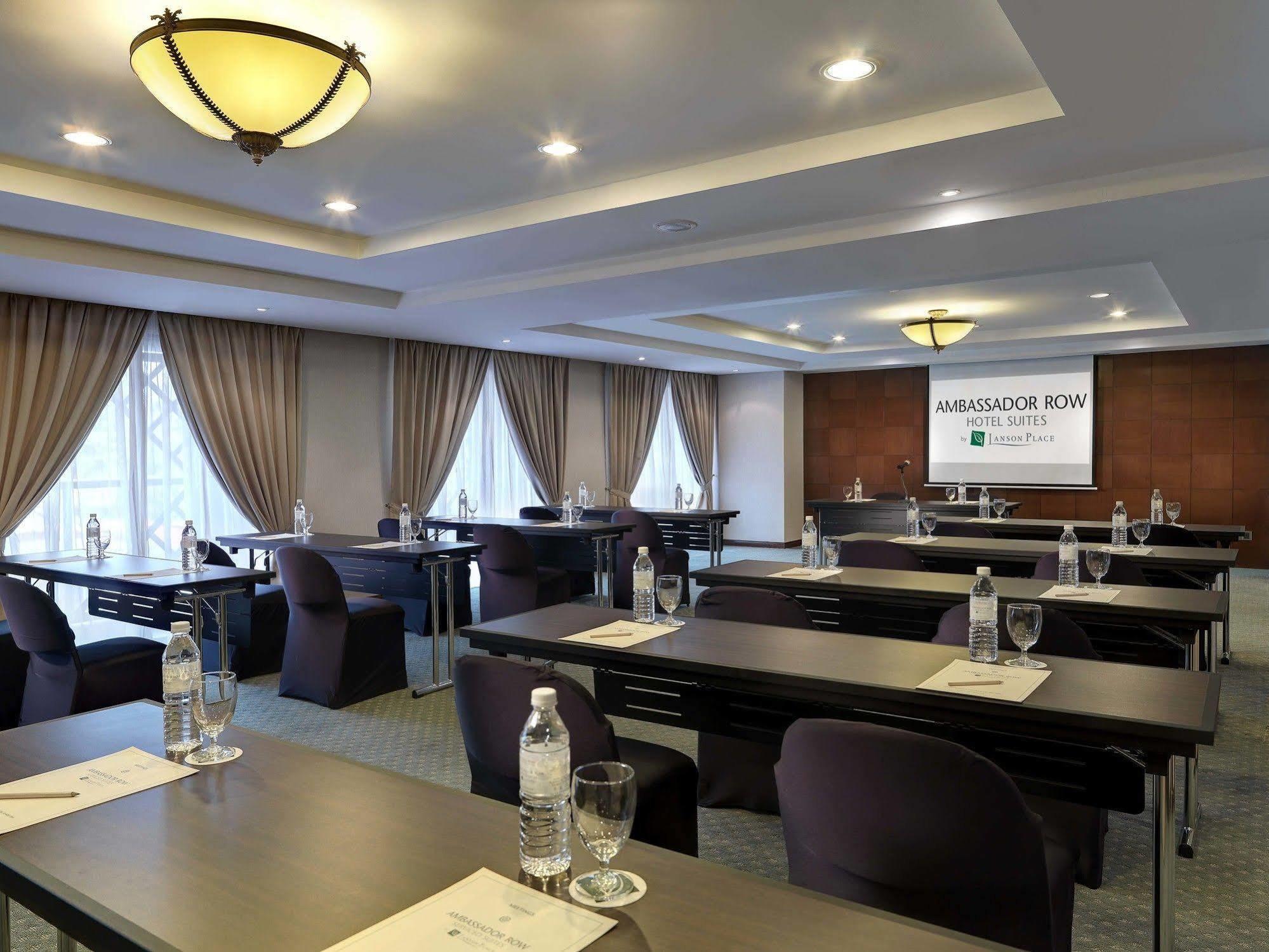 קואלה לומפור Ambassador Row Hotel Suites By Lanson Place מראה חיצוני תמונה